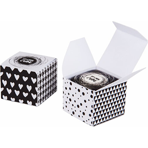 Lippenpflege Im Transparenten Kubus In Der Box 'Lipcare Cube Box' , transparent, Kunststoff, Kartonage, 3,00cm x 2,60cm x 3,00cm (Länge x Höhe x Breite), Bild 1